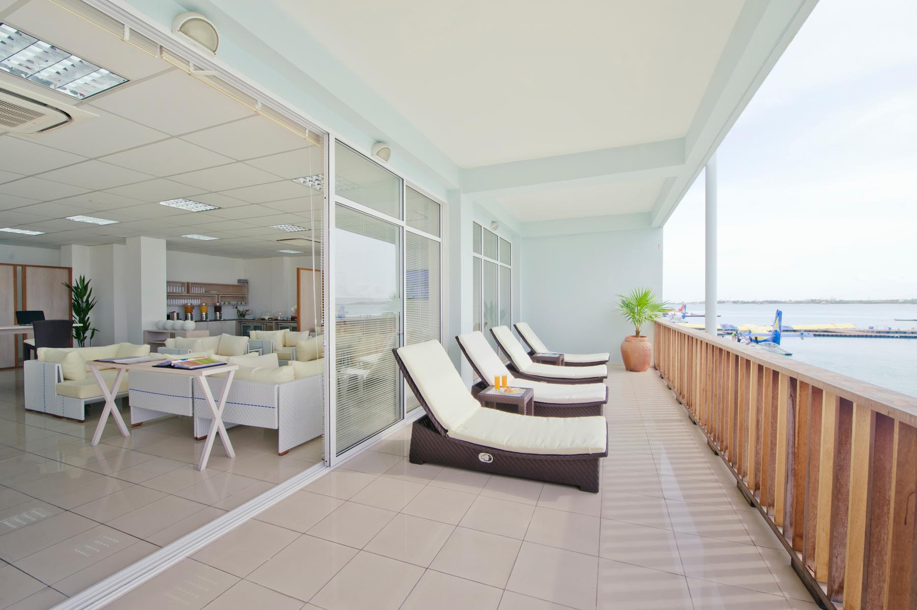 034-Airport-Lounge-at-Seaplane-Terminal-4_DSC6047.jpg